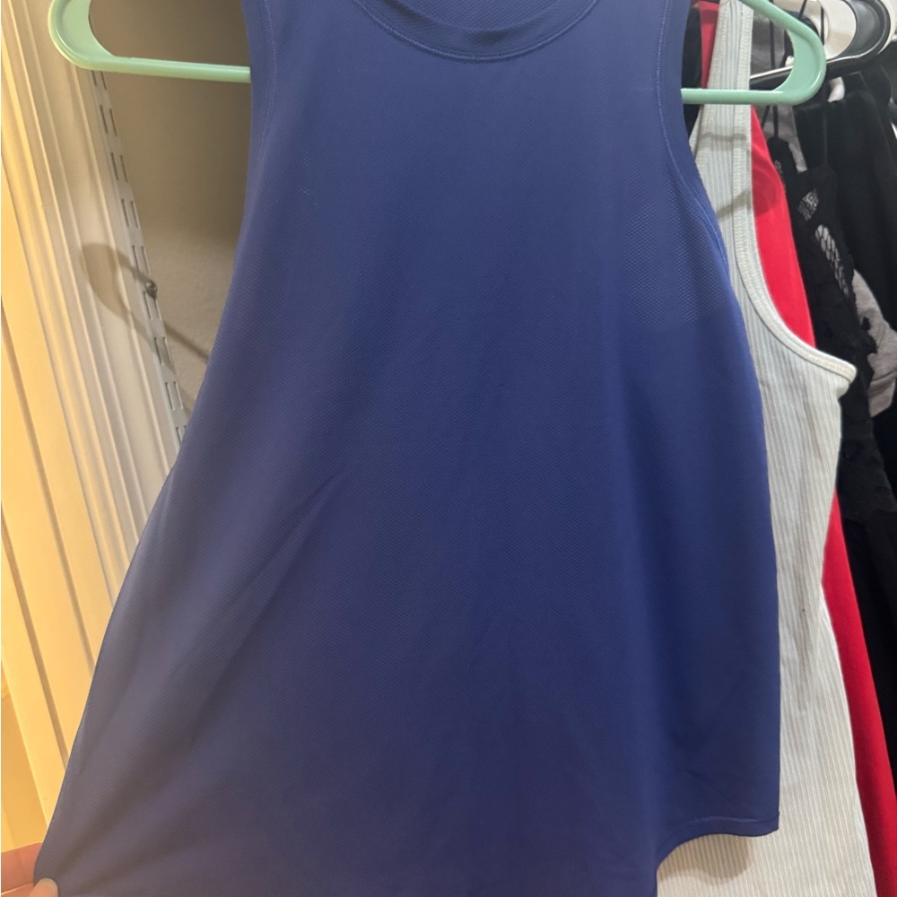 Lululemon running tank “psychic” blue size 2